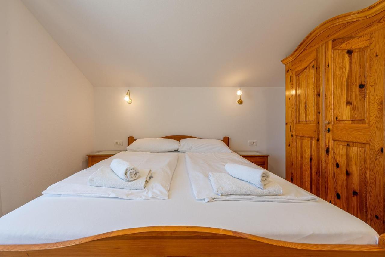 Bed & Breakfast Maki Biograd Na Moru Eksteriør billede