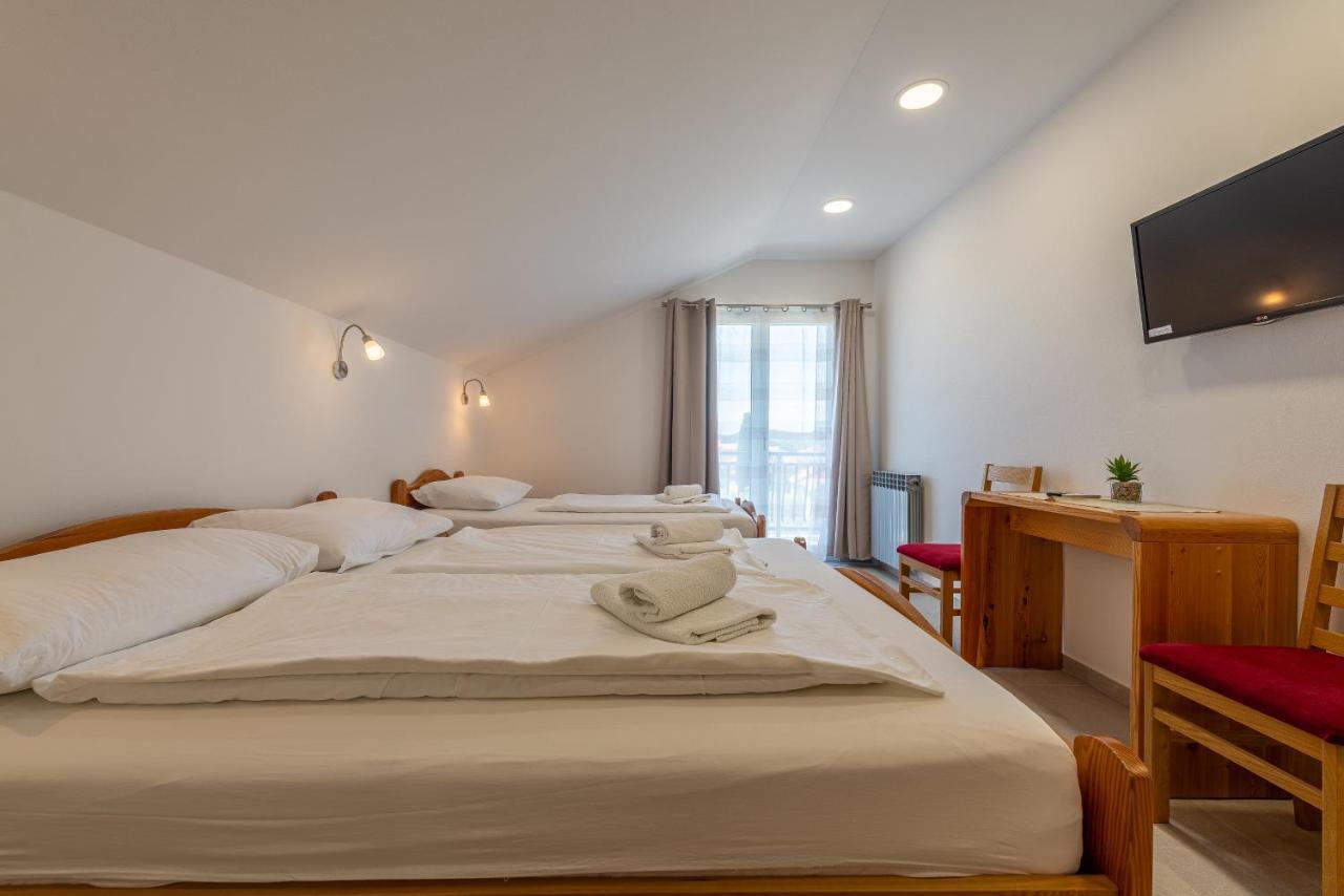 Bed & Breakfast Maki Biograd Na Moru Eksteriør billede