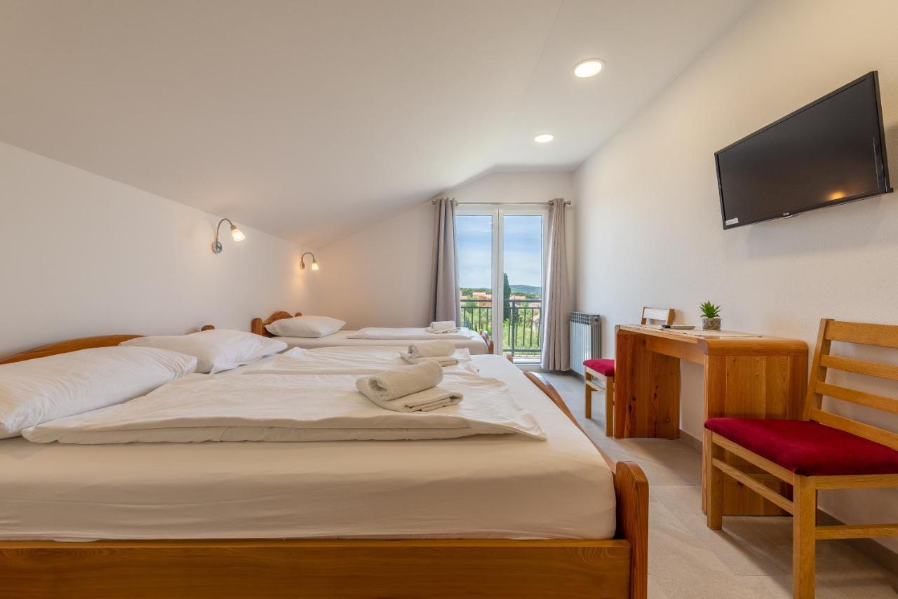 Bed & Breakfast Maki Biograd Na Moru Eksteriør billede