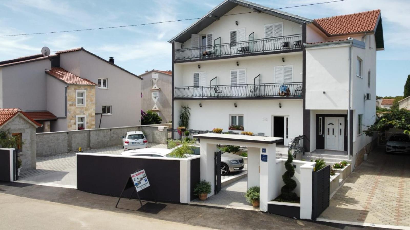 Bed & Breakfast Maki Biograd Na Moru Eksteriør billede